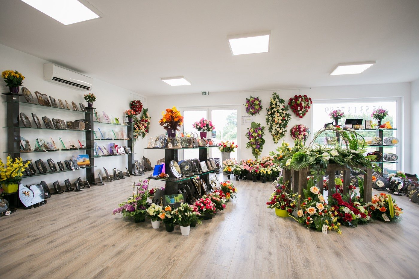 interieur magasin funeraire